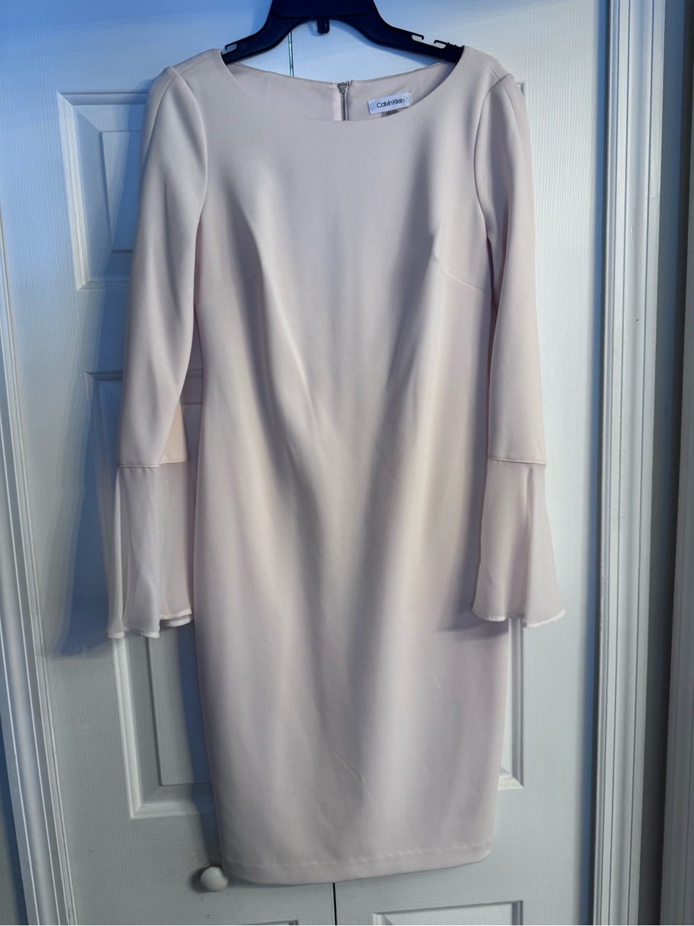Calvin Klein light pink/Blush Pink Bell-Sleeve scuba crepe Sheath Dress